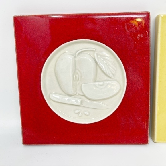 Set Of 3 Vintage FRASER CLAY WORKS Cork Back Tiles Trivets Red Green Yellow USA - Picture 2 of 10